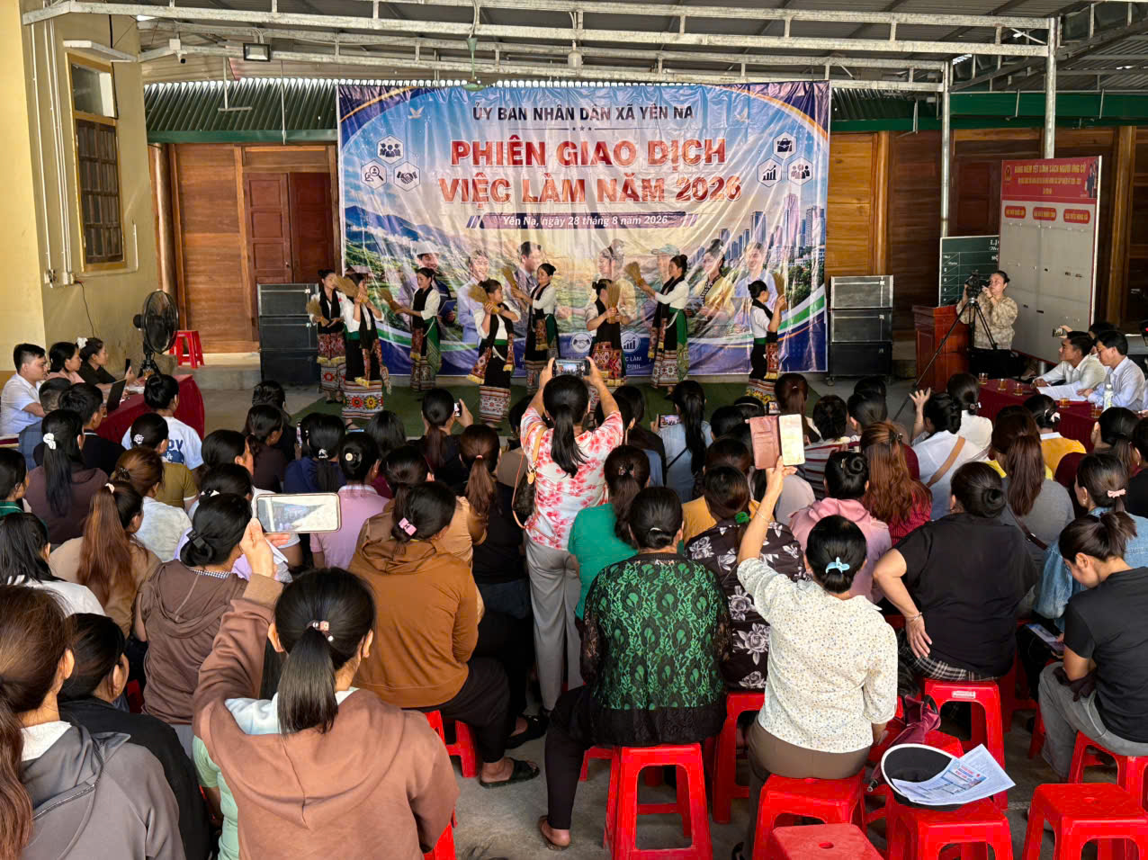Sôi nổi phiên giao dịch việc làm tại xã Yên Na – Kết nối cơ hội, mở lối tương lai